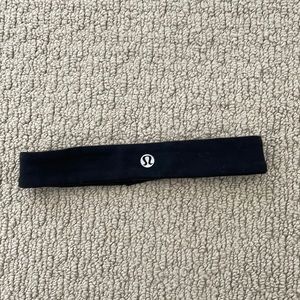 Lululemon Flyaway Tamer Headband